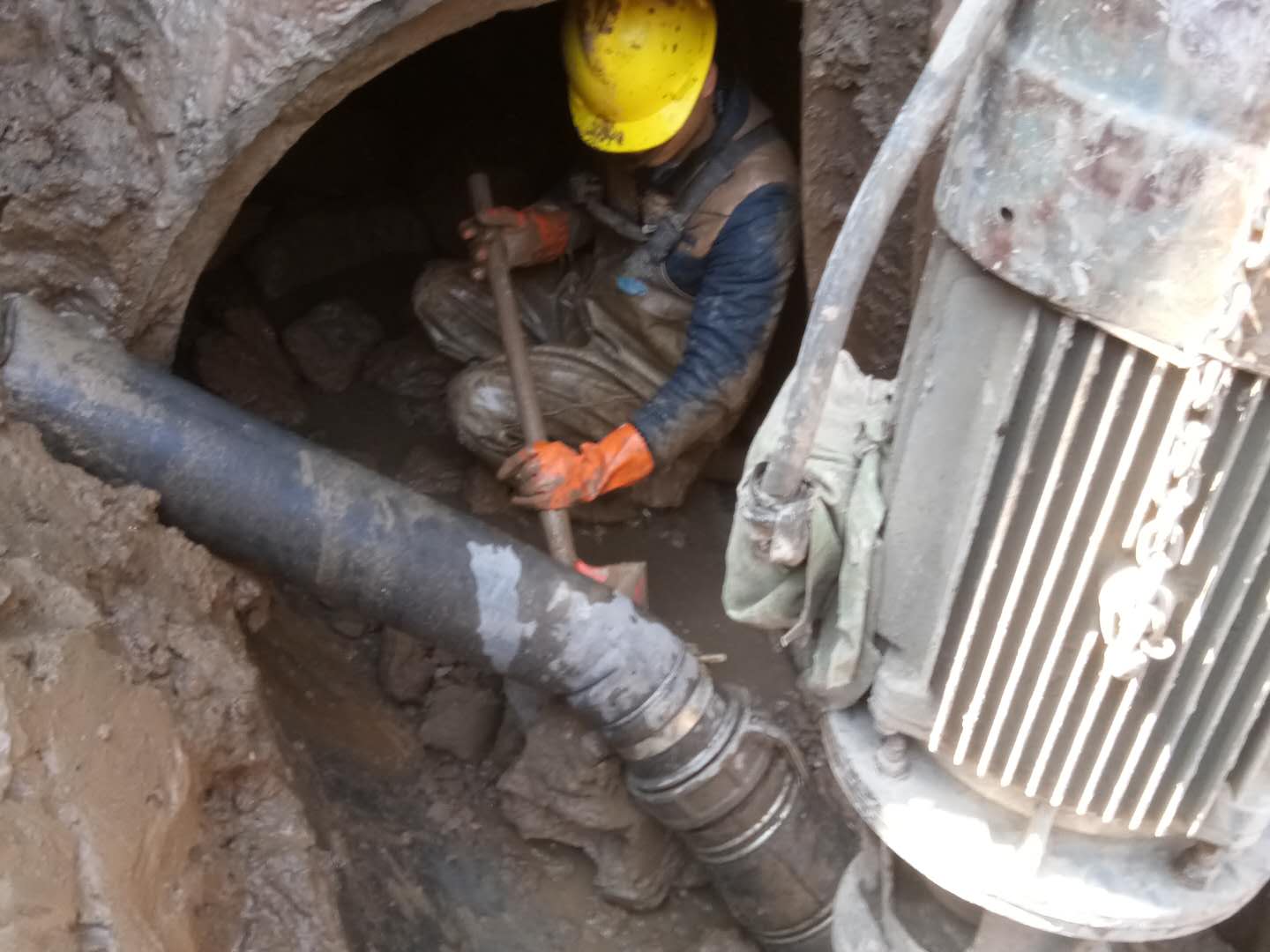 育才镇管道清淤